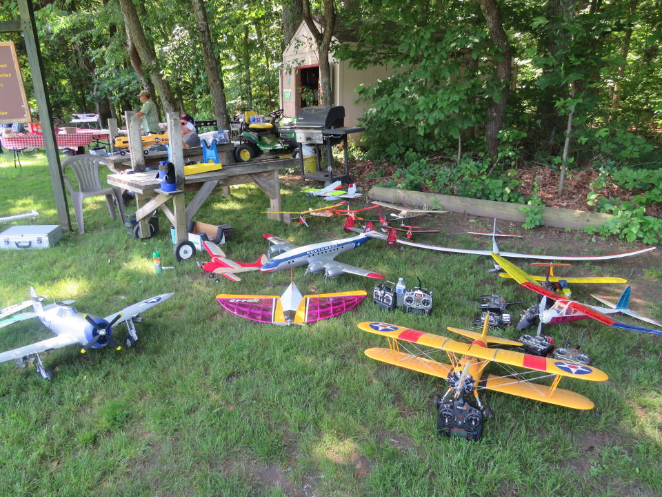 Lot's of RC planes